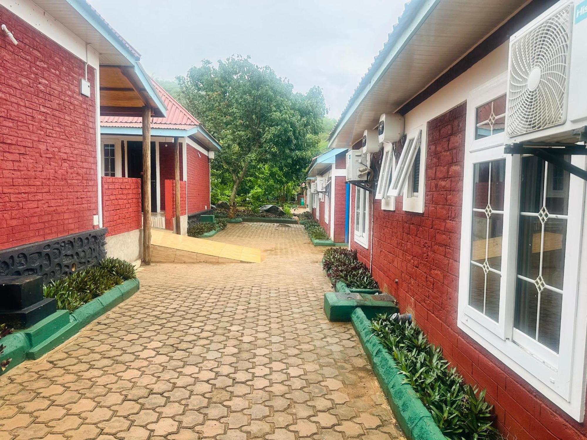 Hegoma Mkomazi Hotels And Camps מראה חיצוני תמונה