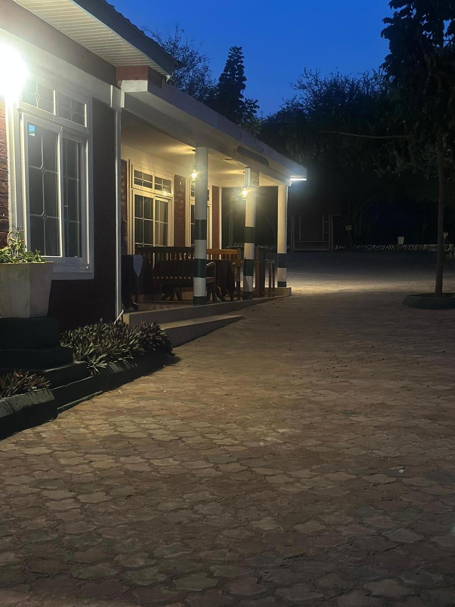 Hegoma Mkomazi Hotels And Camps מראה חיצוני תמונה
