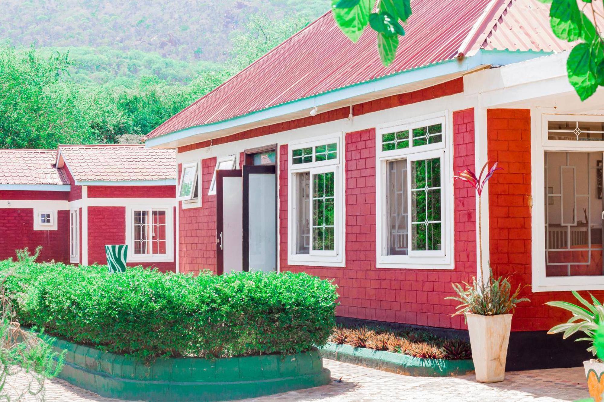 Hegoma Mkomazi Hotels And Camps מראה חיצוני תמונה